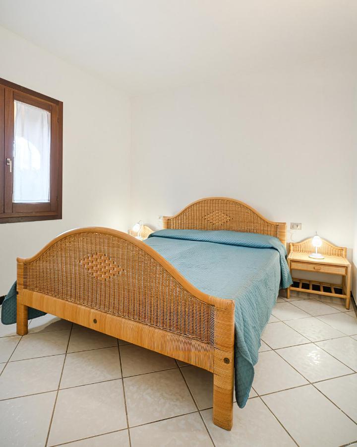 Ambra Holiday Rooms San Teodoro  Bagian luar foto
