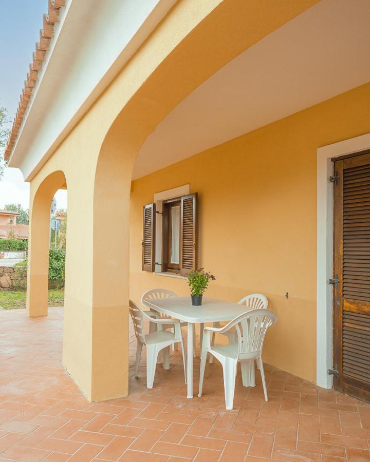 Ambra Holiday Rooms San Teodoro  Bagian luar foto