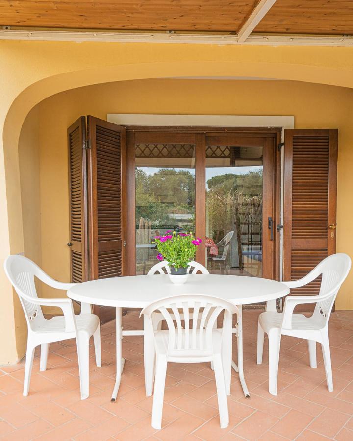Ambra Holiday Rooms San Teodoro  Bagian luar foto